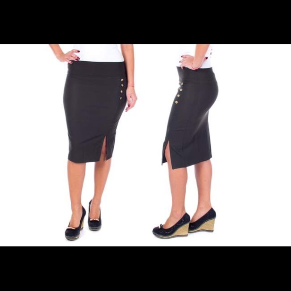 💕 NWT Skirt. Size M